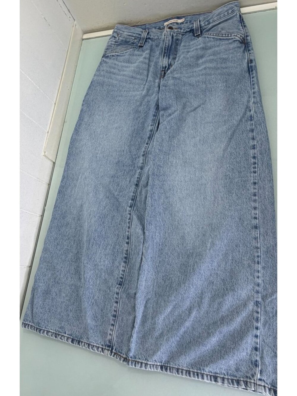 Levis 94 Baggy Wide Leg Jeans Women's 29W 31L Light Wash Y2K  Skater Grunge